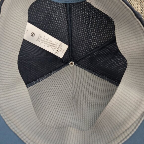 Lululemon hat - Picture 7 of 7